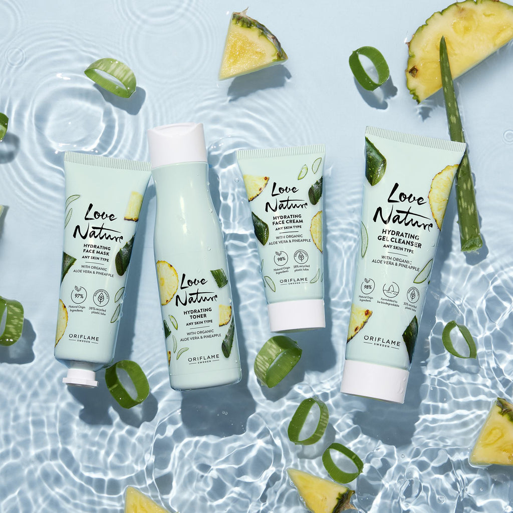 Hydrating Toner with Organic Aloe Vera & Pineapple