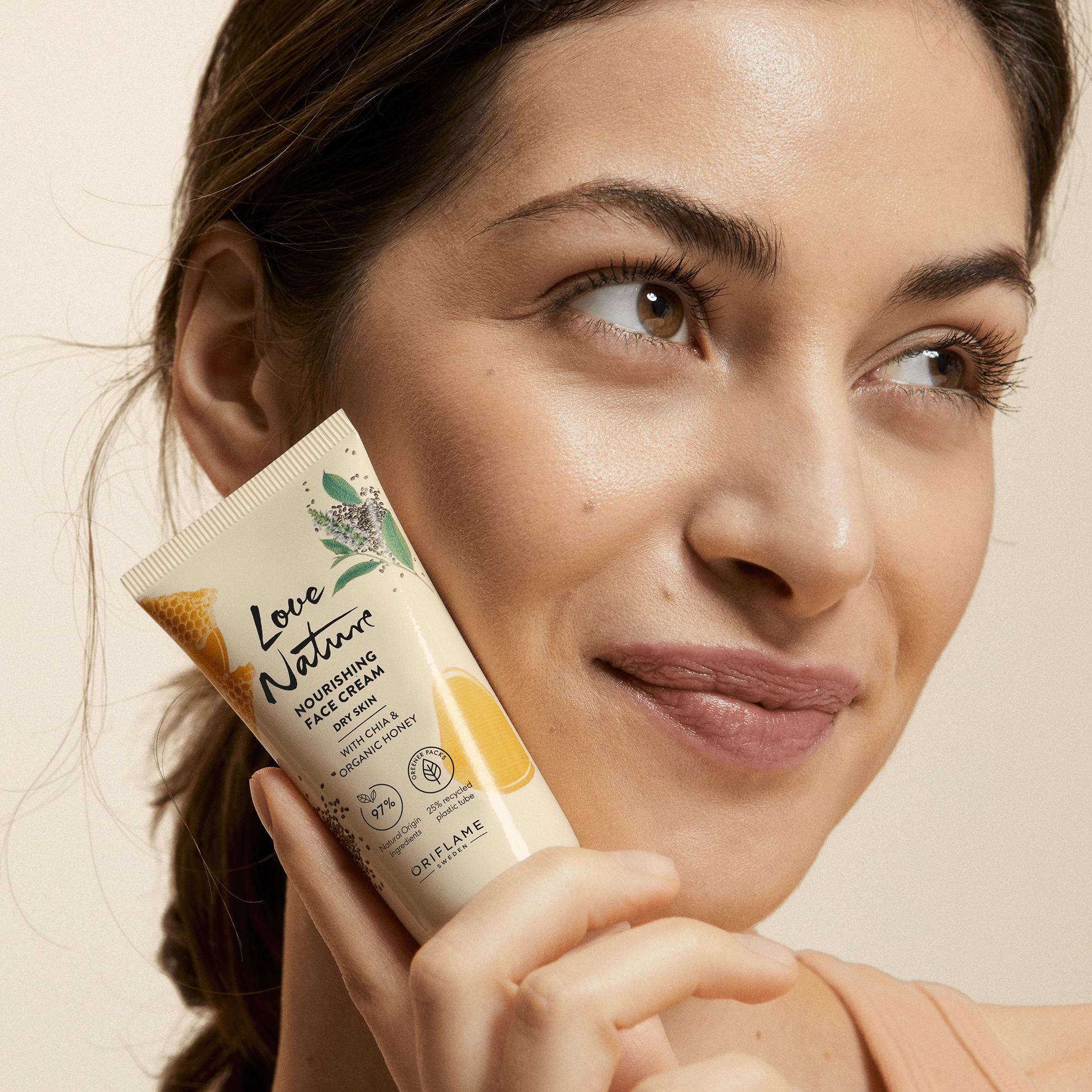 Nourishing Face Cream with chia & organic honey